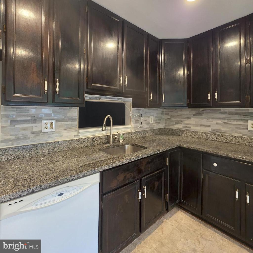 4403 ASPEN DRIVE
