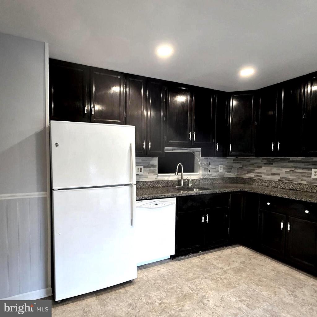 4403 ASPEN DRIVE