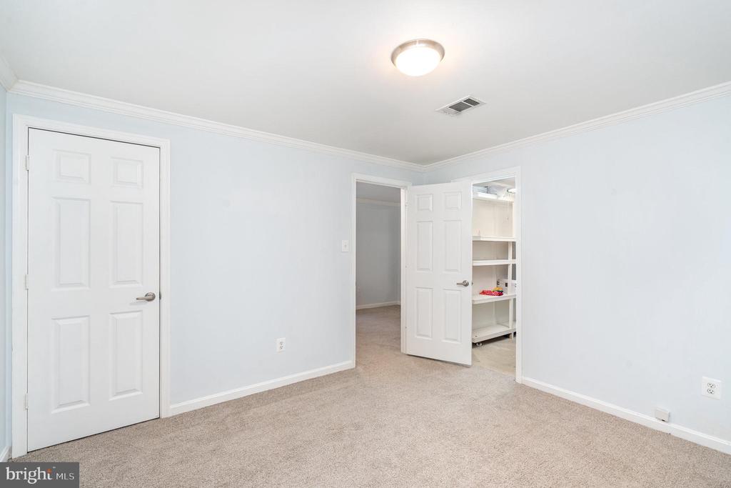 8010 Dayspring Ct