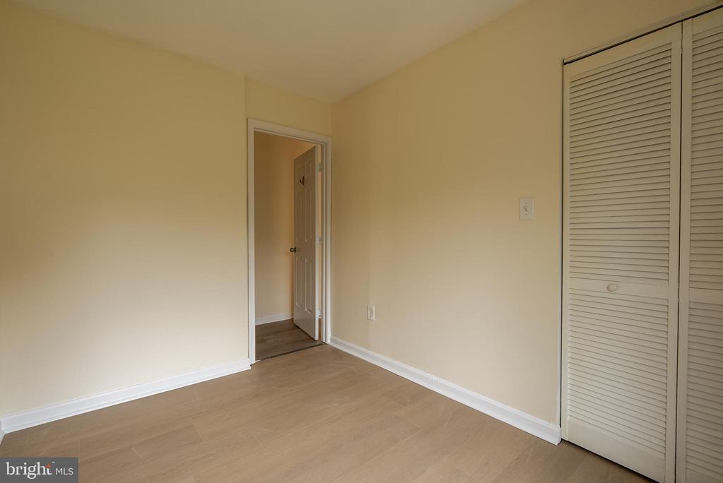 2820 LEE OAKS PLACE 302