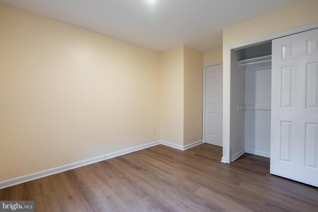 2820 LEE OAKS PLACE 302