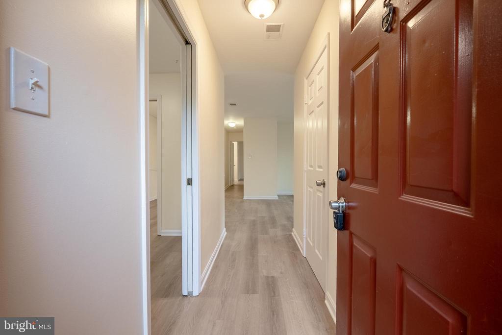 2820 LEE OAKS PLACE 302