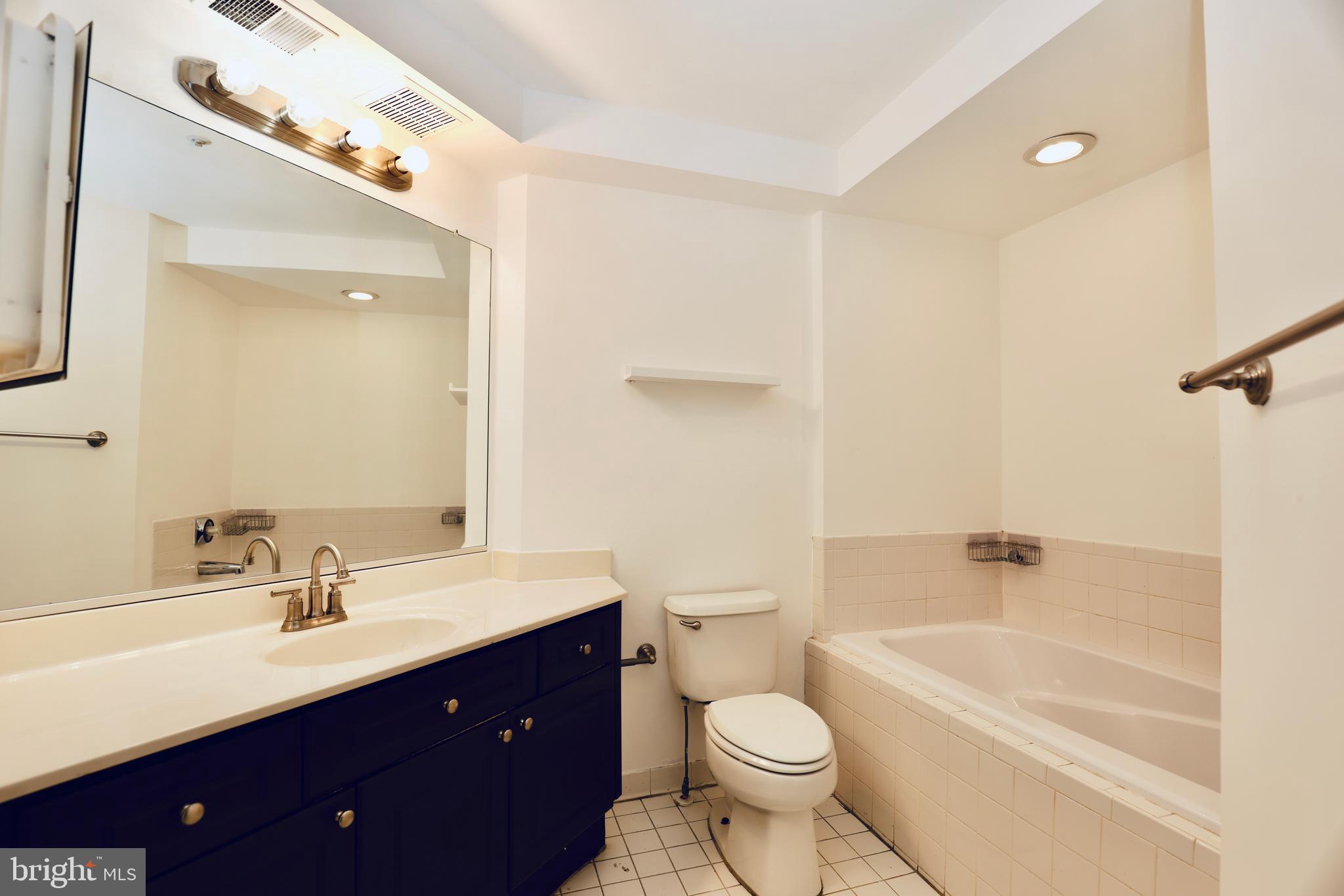 5928 FOUNDERS CROSSING COURT 303