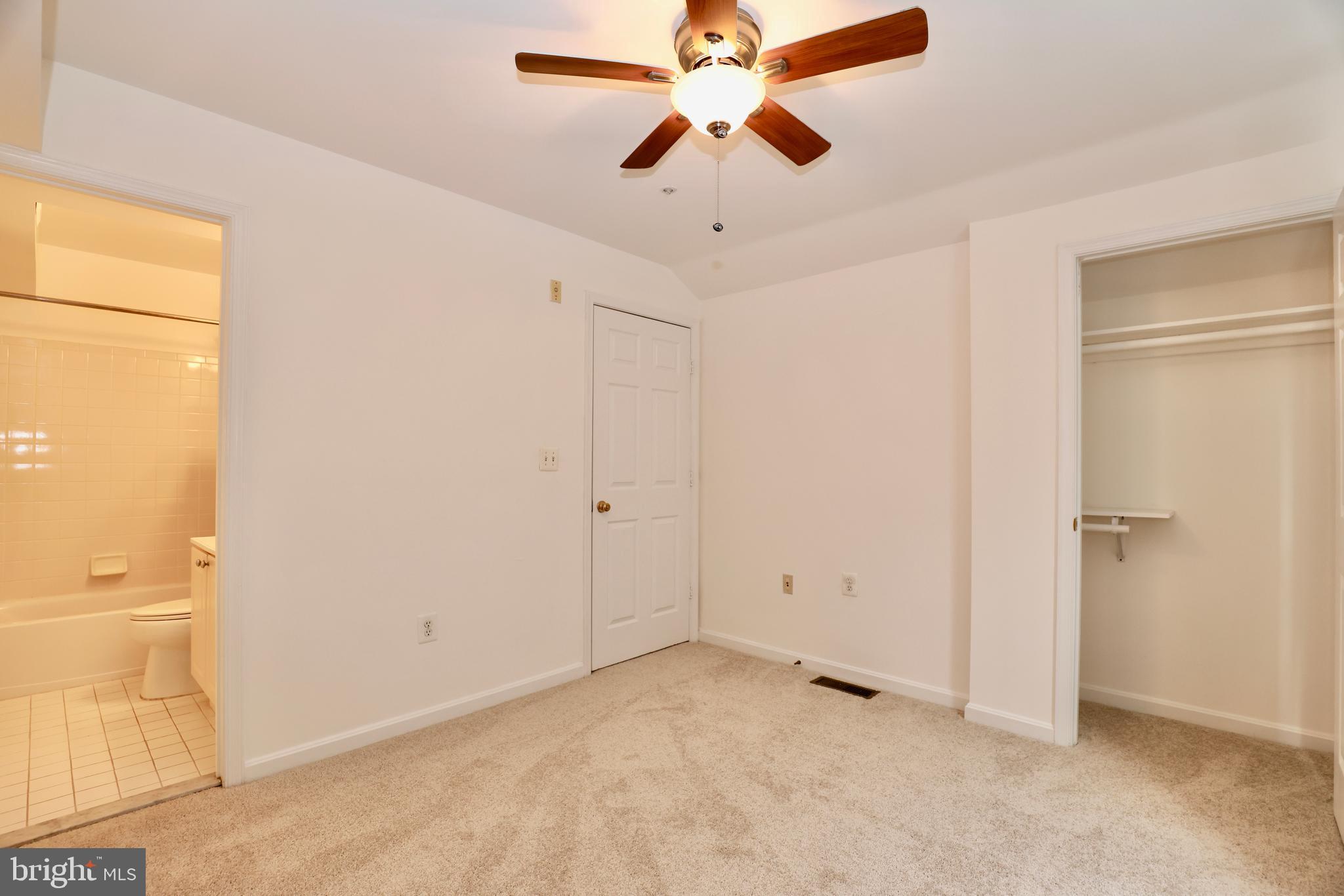 5928 FOUNDERS CROSSING COURT 303