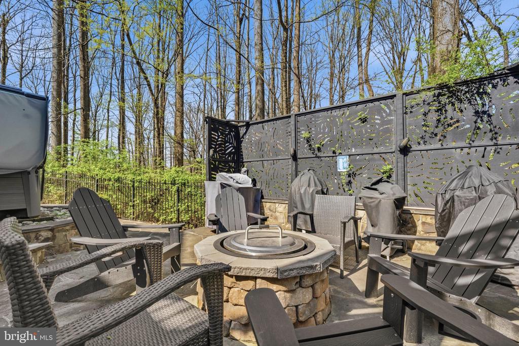 1515 JUDD COURT