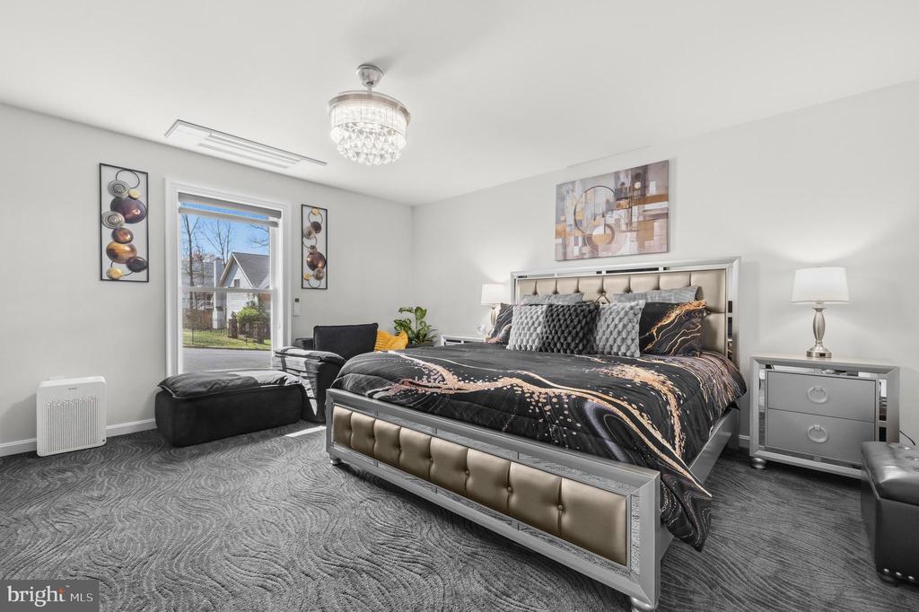 1515 JUDD COURT