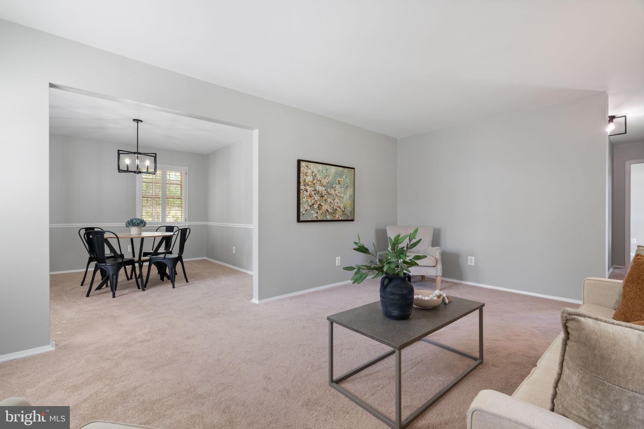 8328 CARRLEIGH PARKWAY