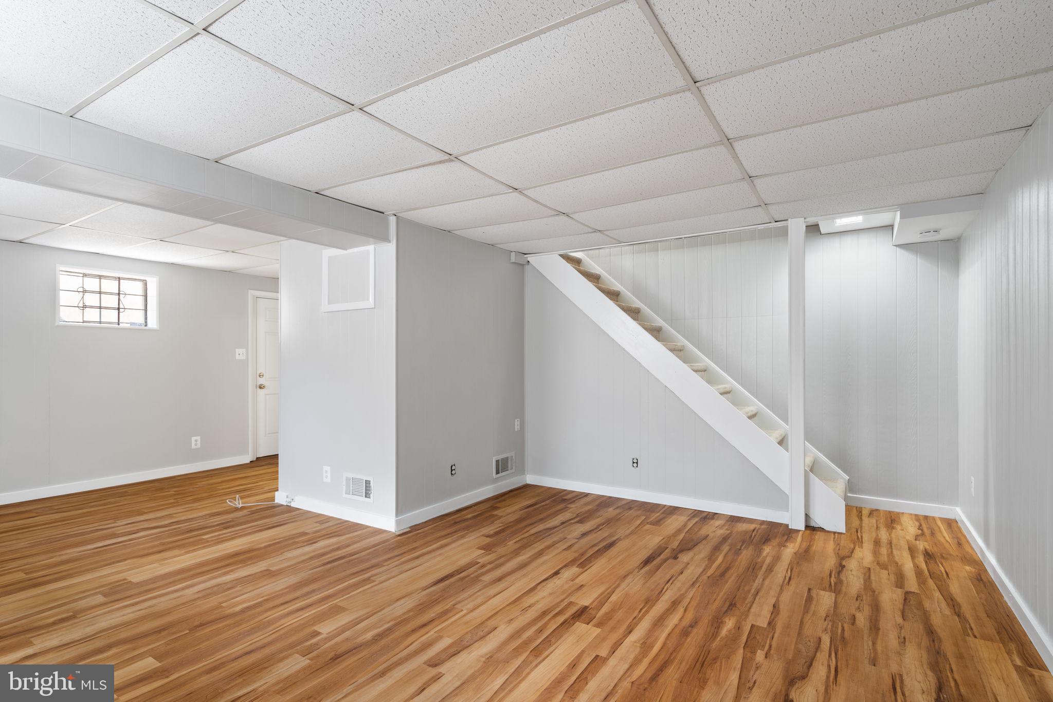 8328 CARRLEIGH PARKWAY