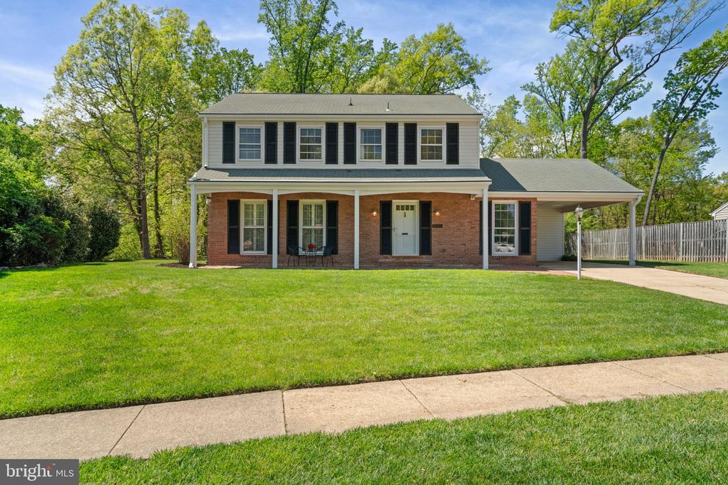 8328 CARRLEIGH PARKWAY
