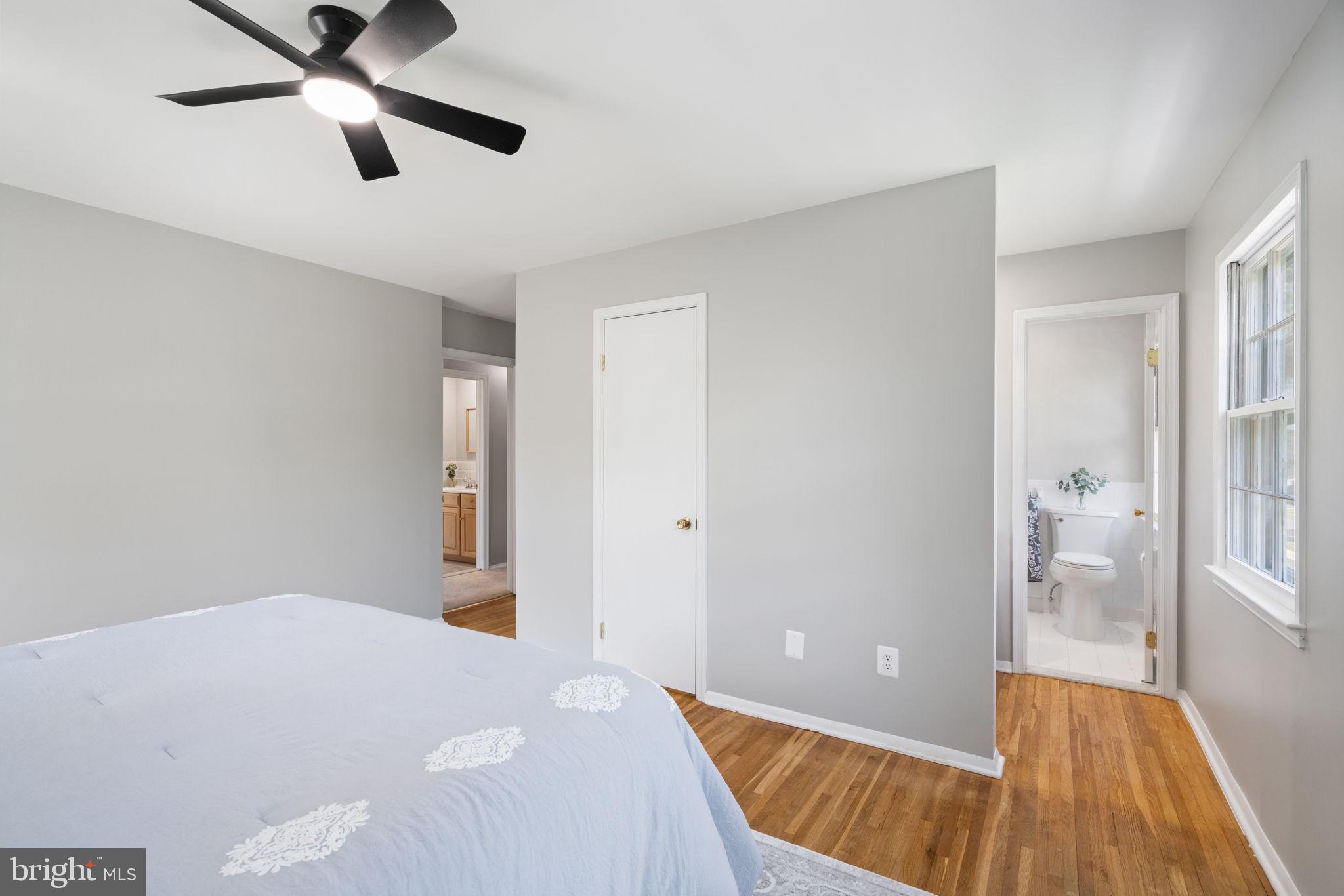 8328 CARRLEIGH PARKWAY