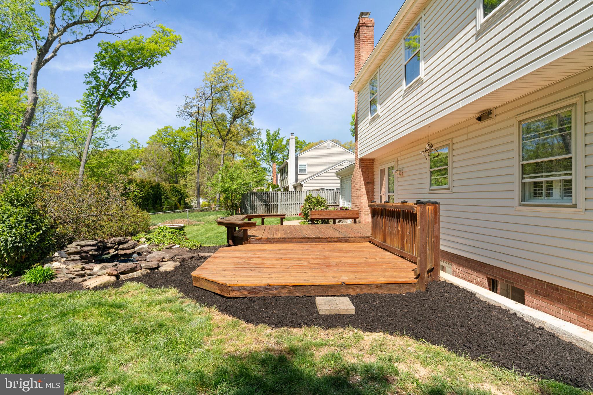 8328 CARRLEIGH PARKWAY