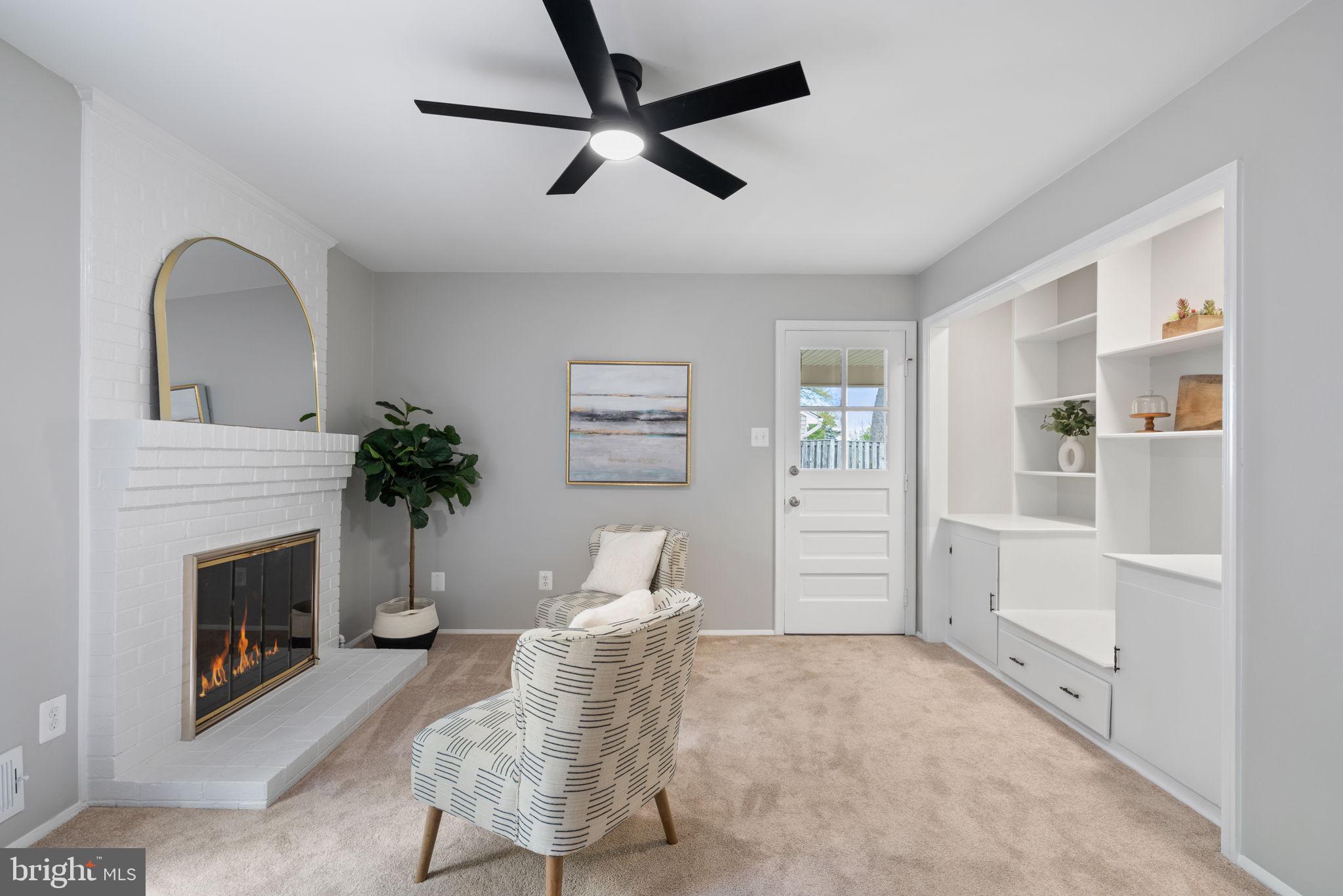 8328 CARRLEIGH PARKWAY