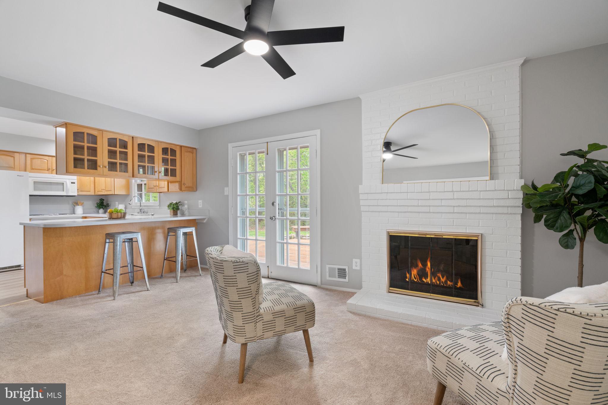 8328 CARRLEIGH PARKWAY