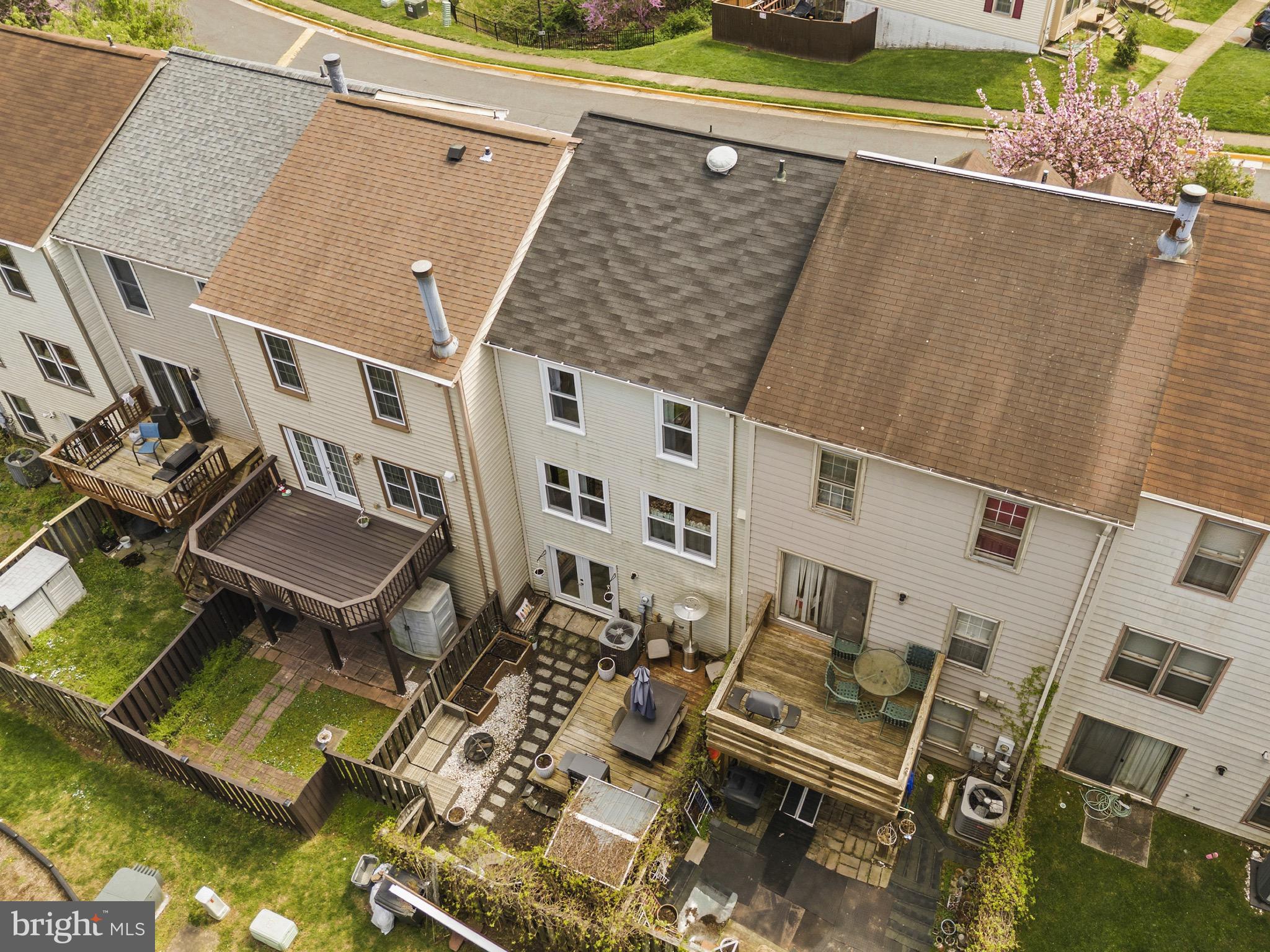 14206 ROYAL OAK LANE