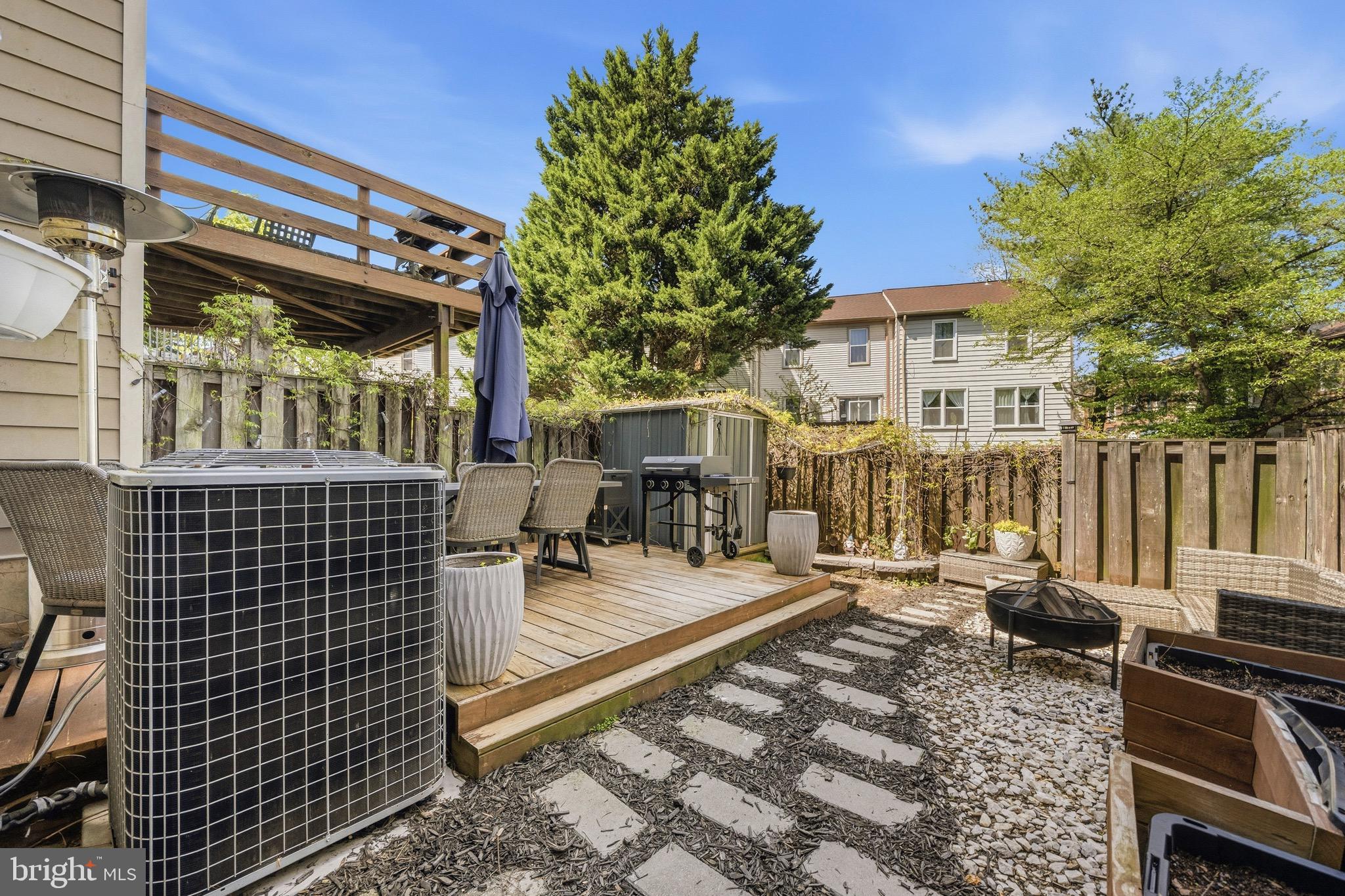 14206 ROYAL OAK LANE