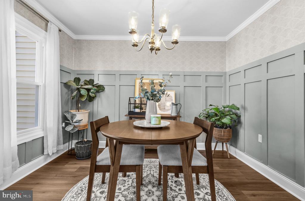 14206 ROYAL OAK LANE