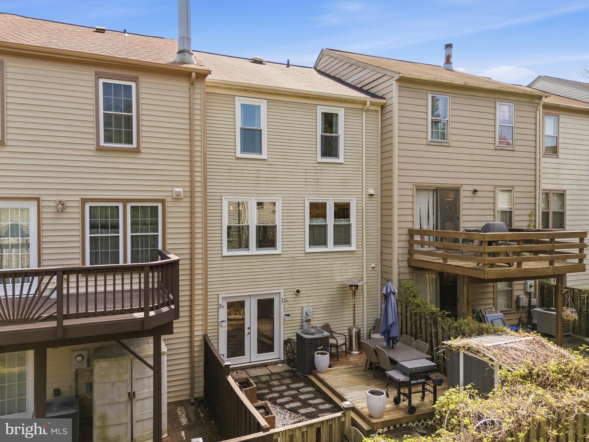 14206 ROYAL OAK LANE