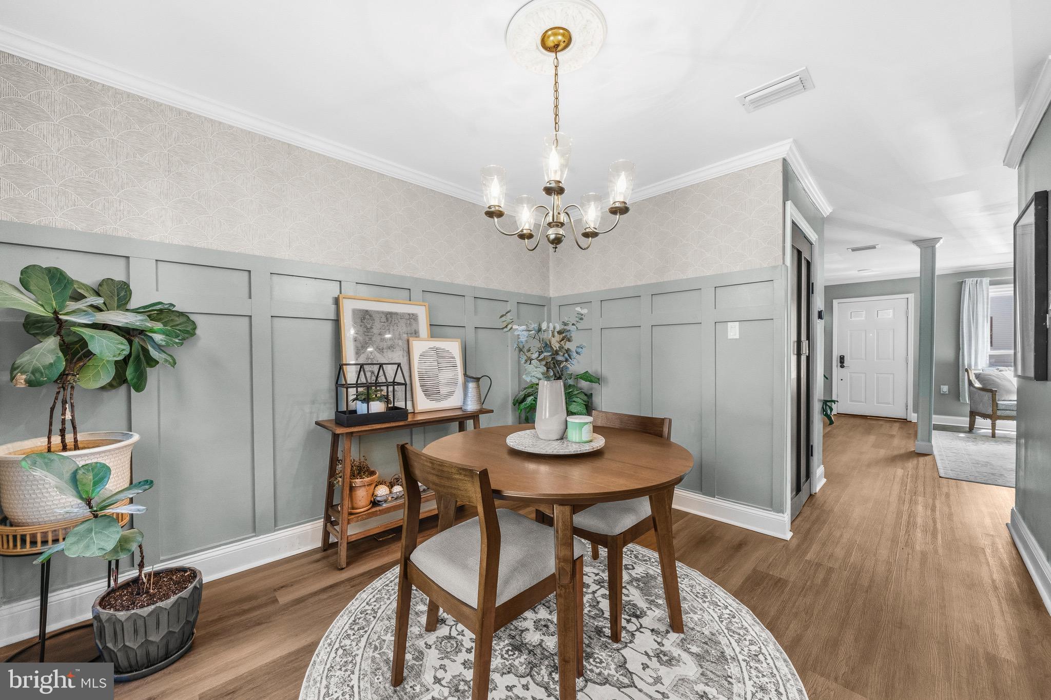 14206 ROYAL OAK LANE