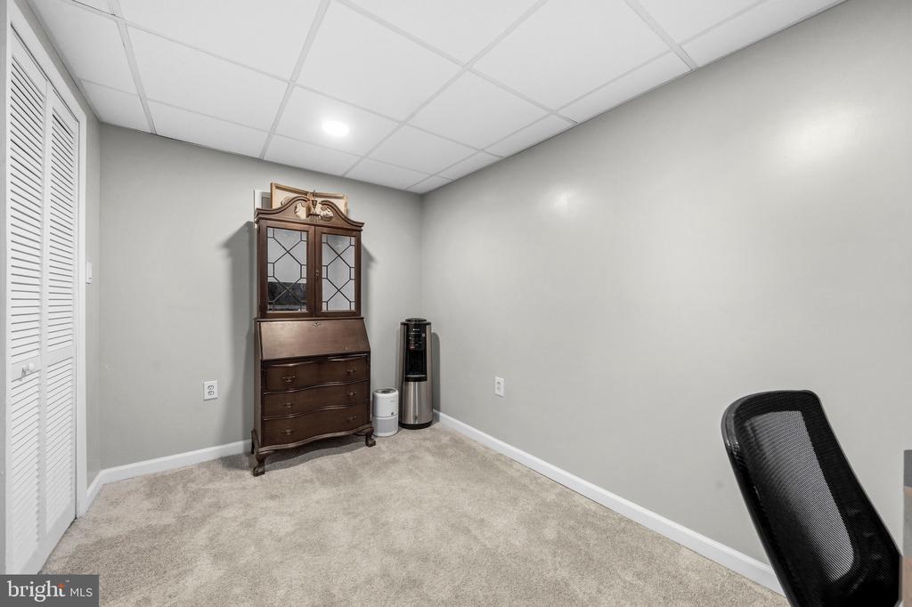 14206 ROYAL OAK LANE