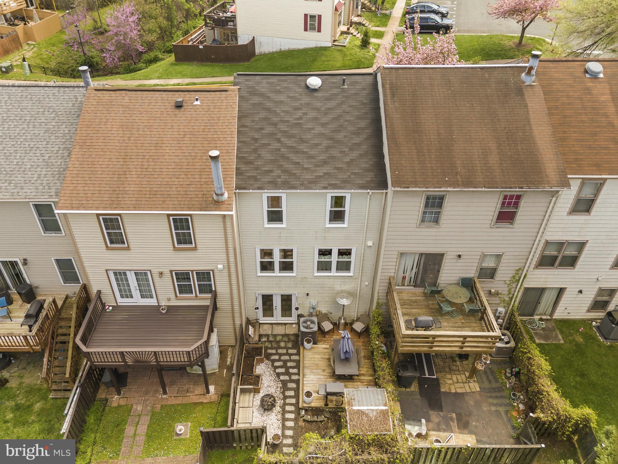 14206 ROYAL OAK LANE