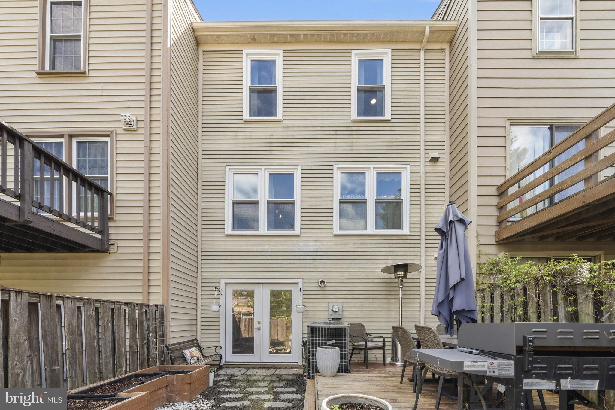 14206 ROYAL OAK LANE