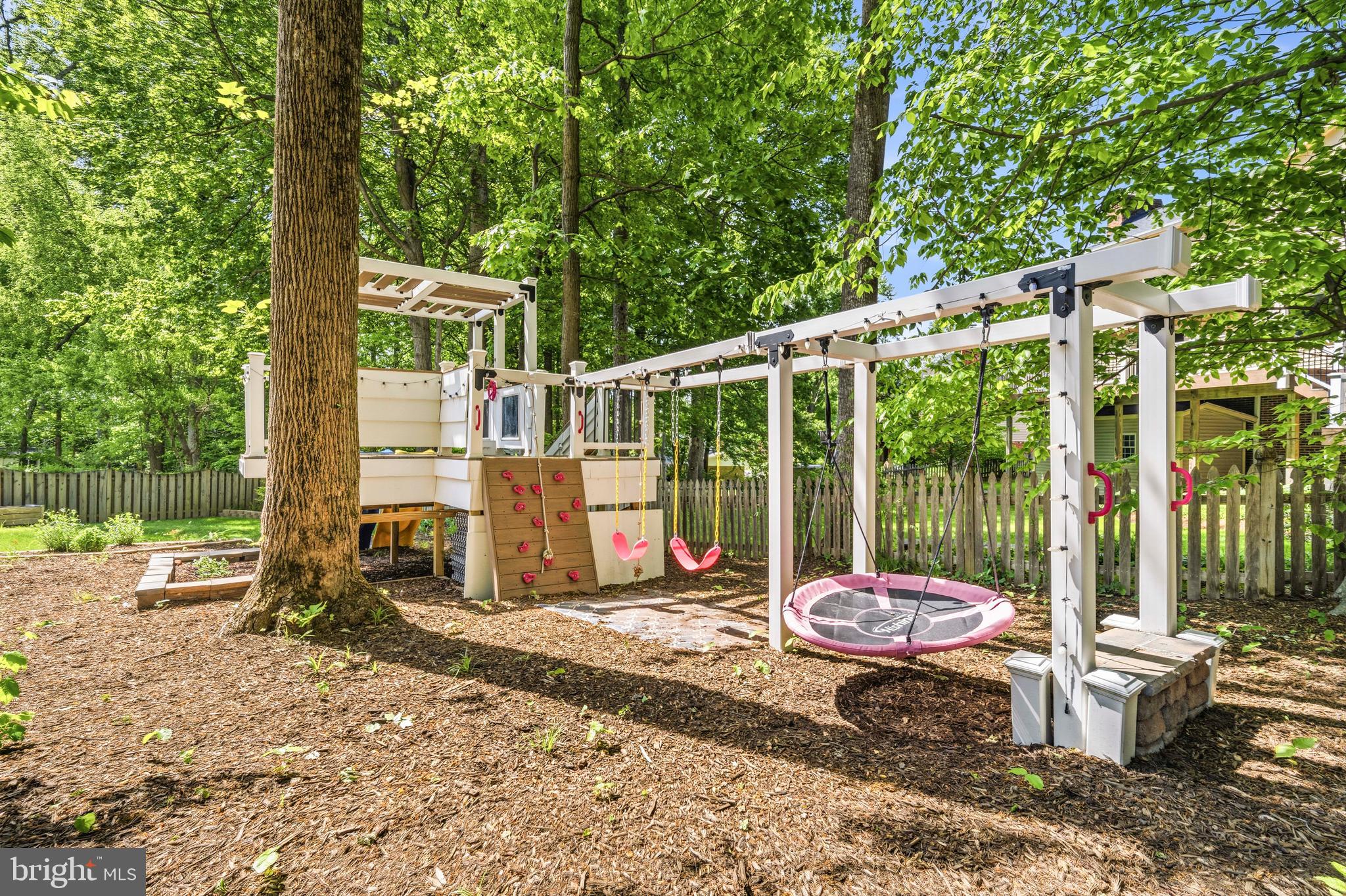 7412 BRIAN RUN COURT