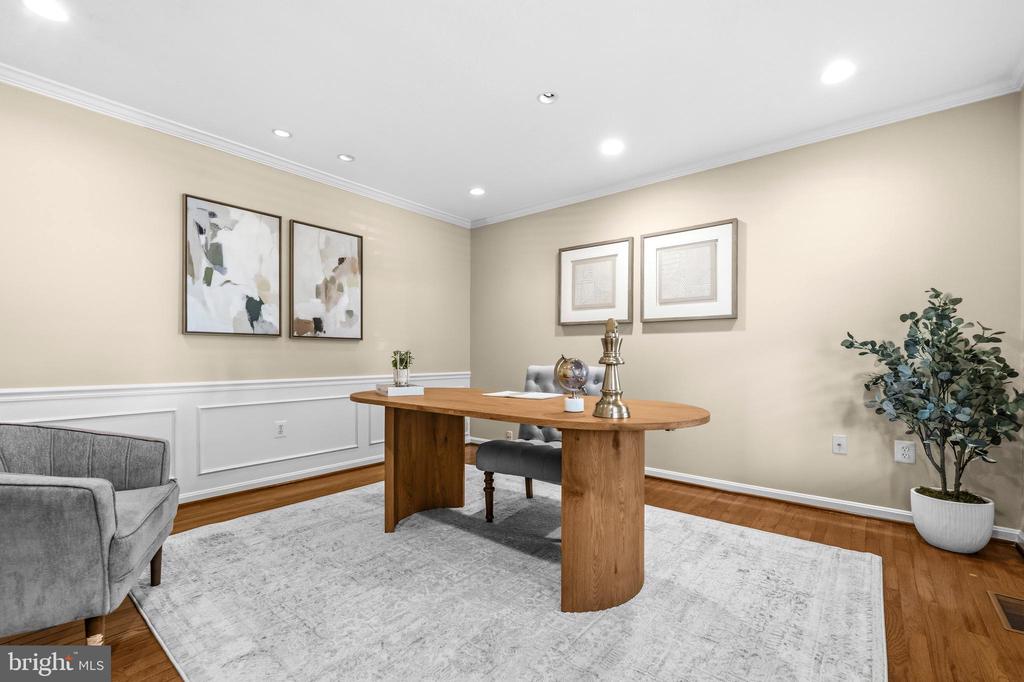7412 BRIAN RUN COURT