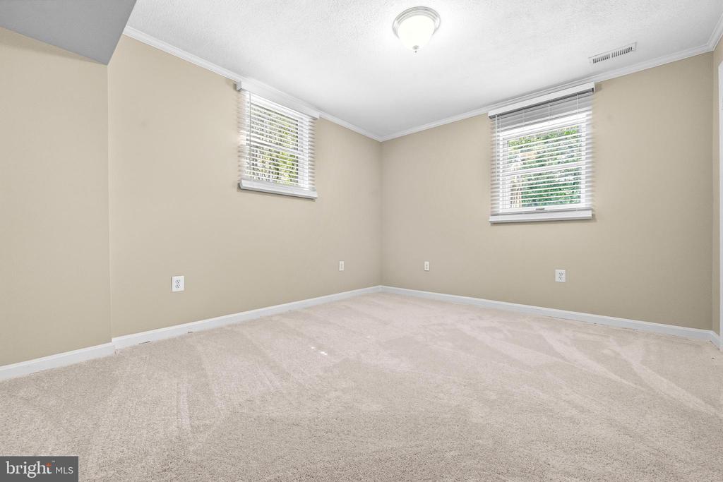 7412 BRIAN RUN COURT