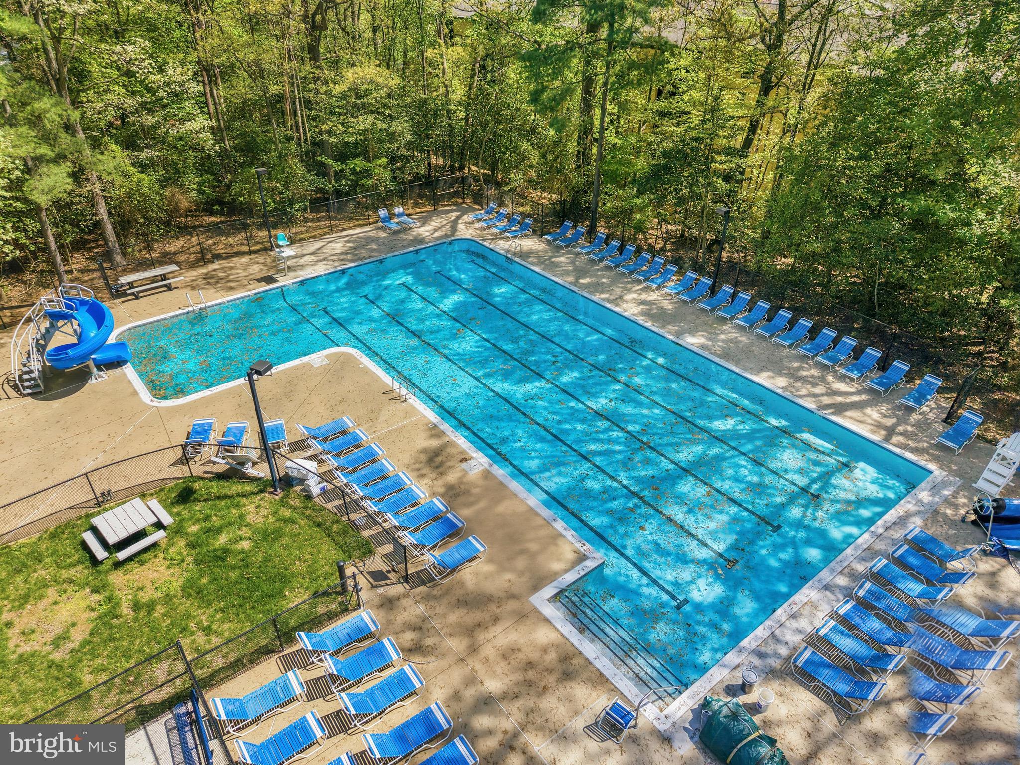 2116 GREEN WATCH WAY 200D