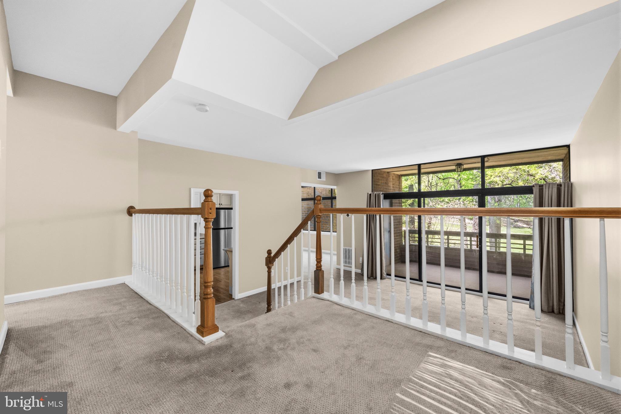 2116 GREEN WATCH WAY 200D