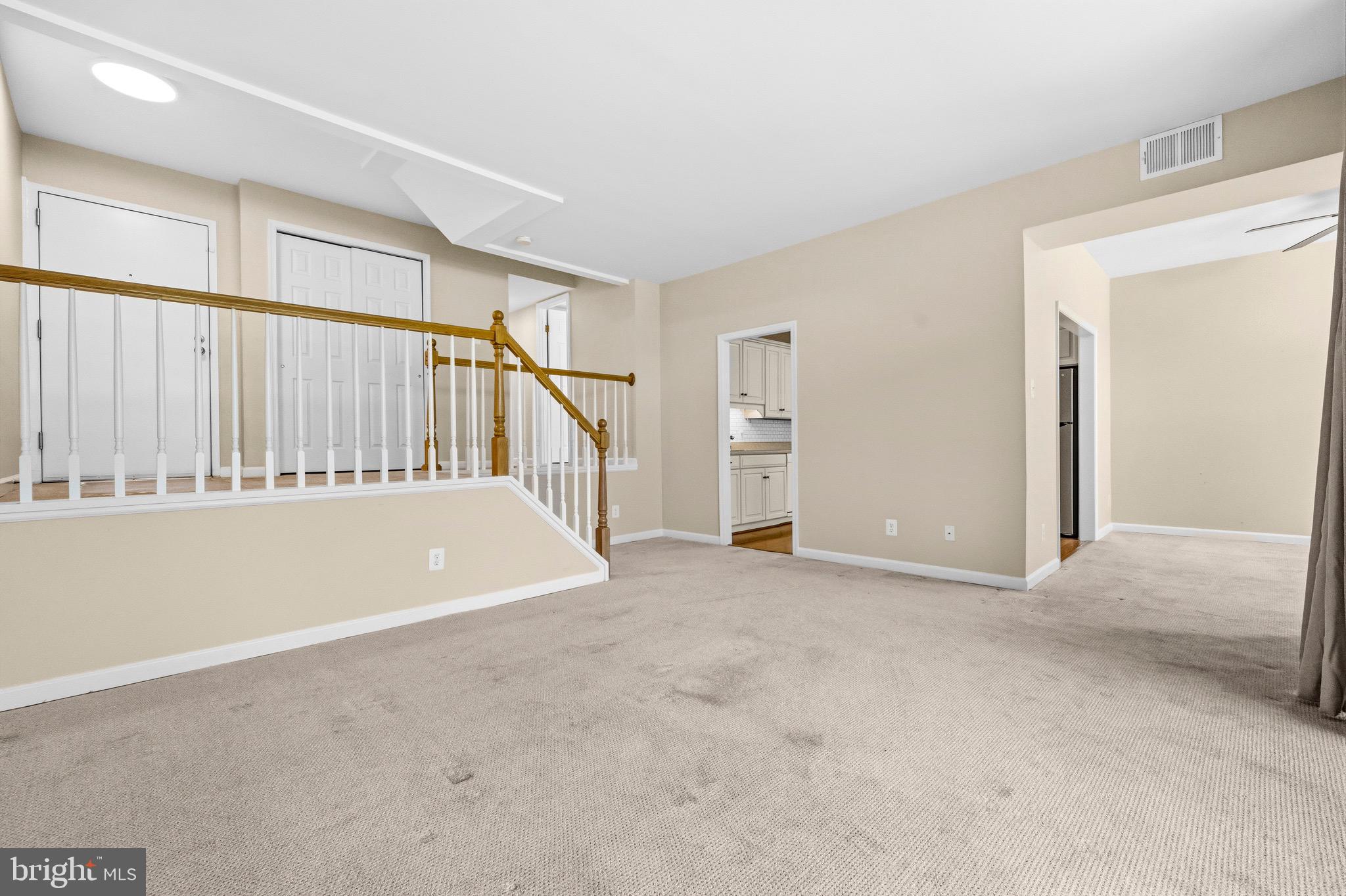 2116 GREEN WATCH WAY 200D