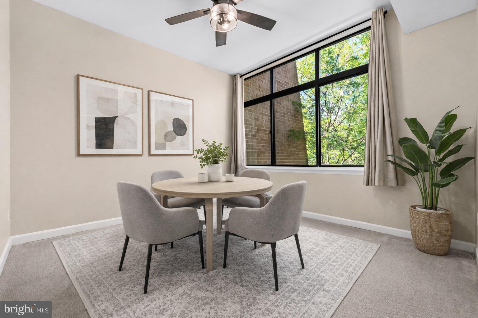 2116 GREEN WATCH WAY 200D