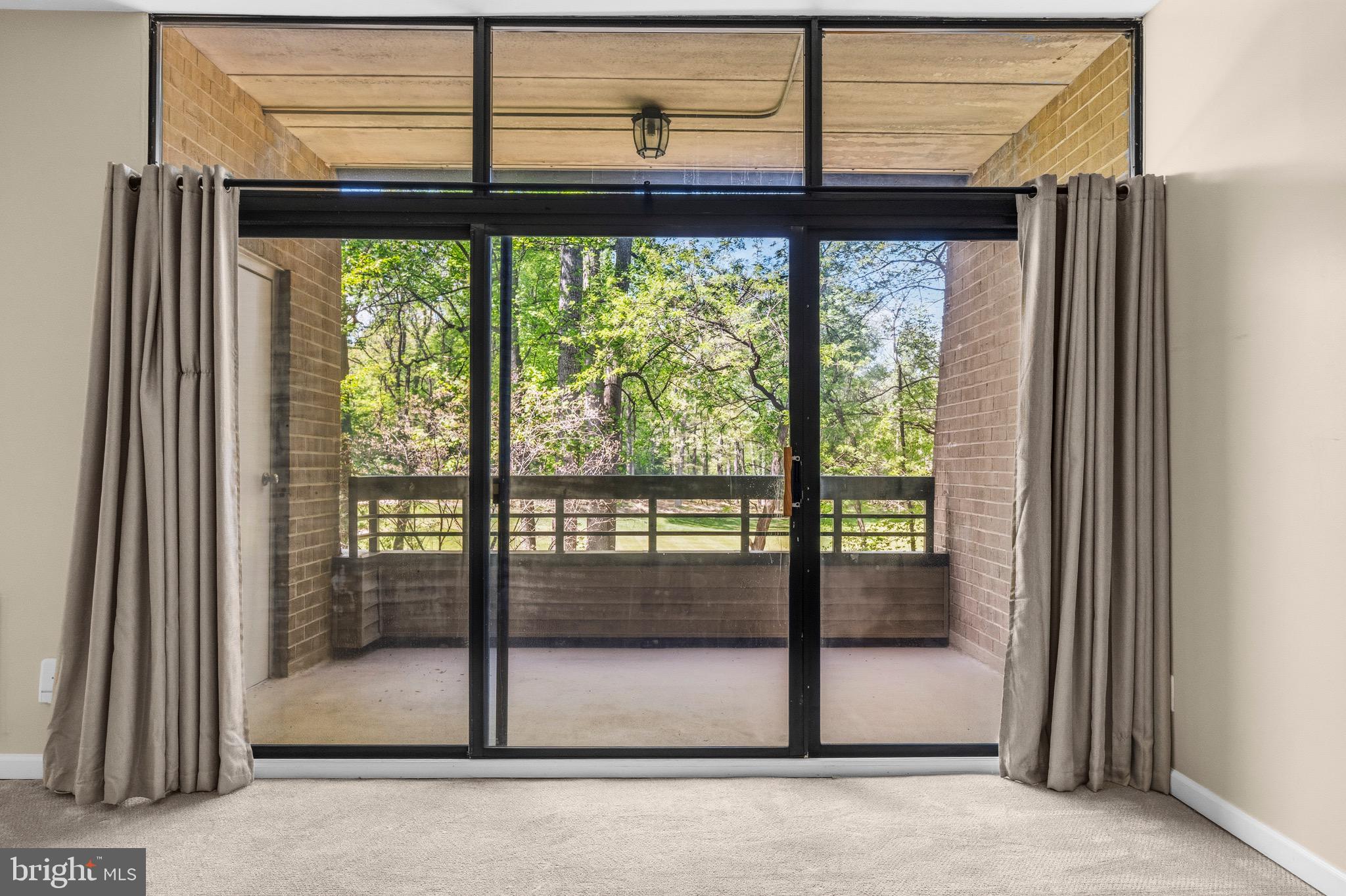 2116 GREEN WATCH WAY 200D