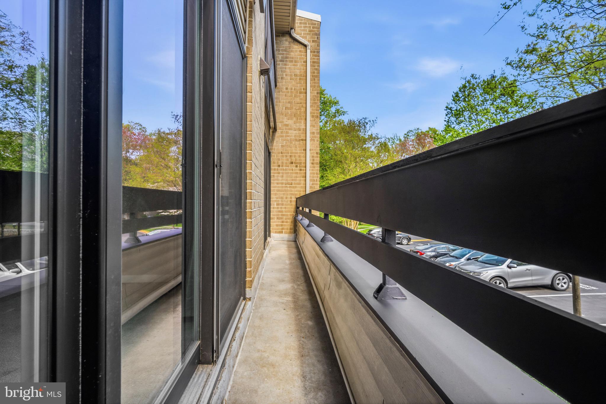 2116 GREEN WATCH WAY 200D