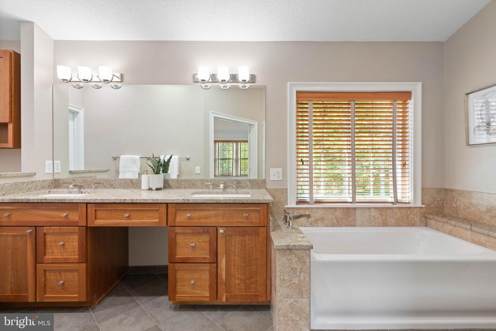 4109 WESTMAN COURT