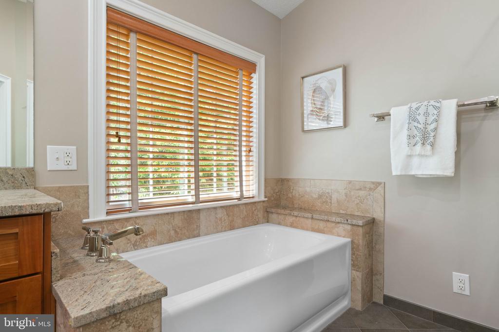 4109 WESTMAN COURT