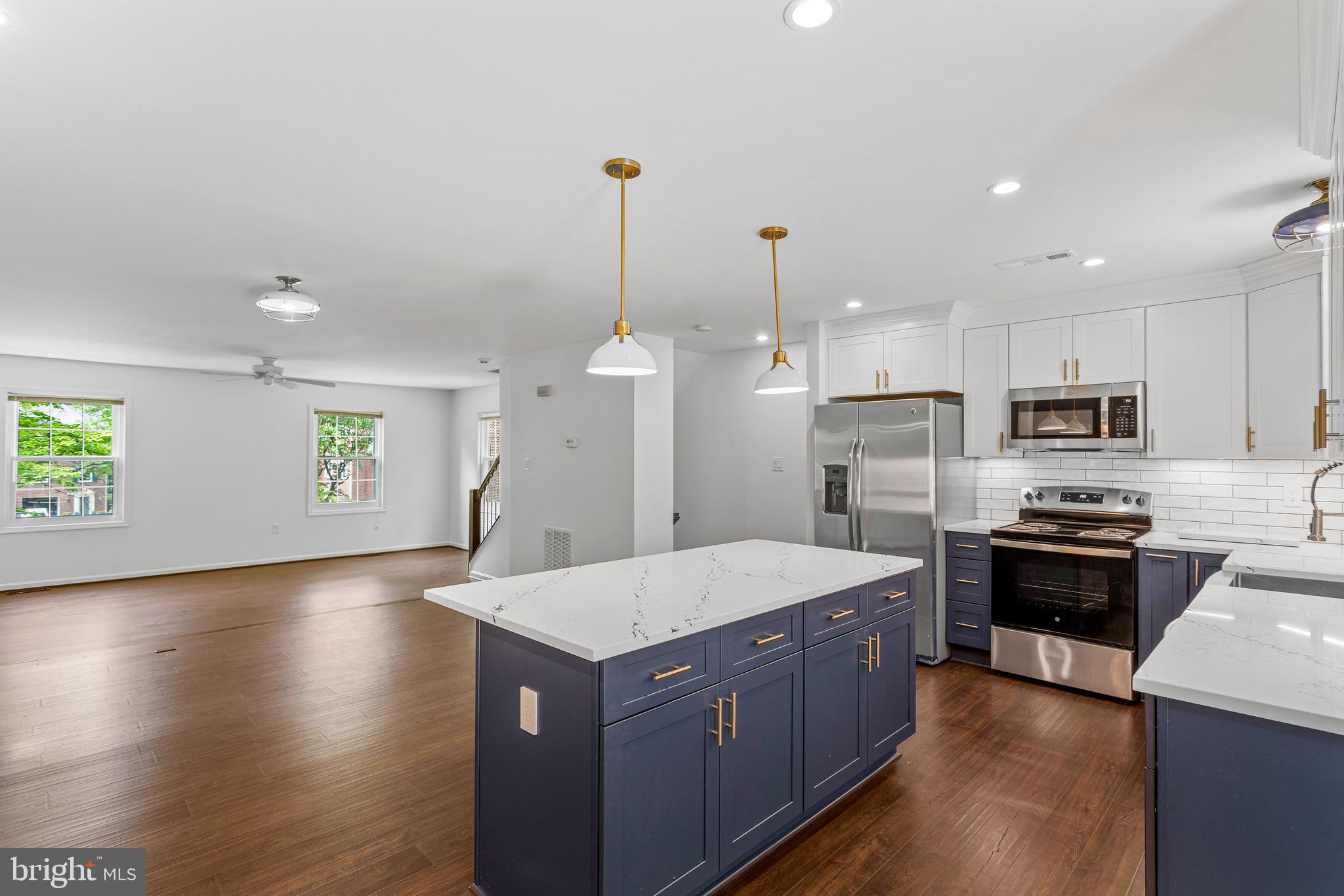 9348 MCCARTHY WOODS COURT