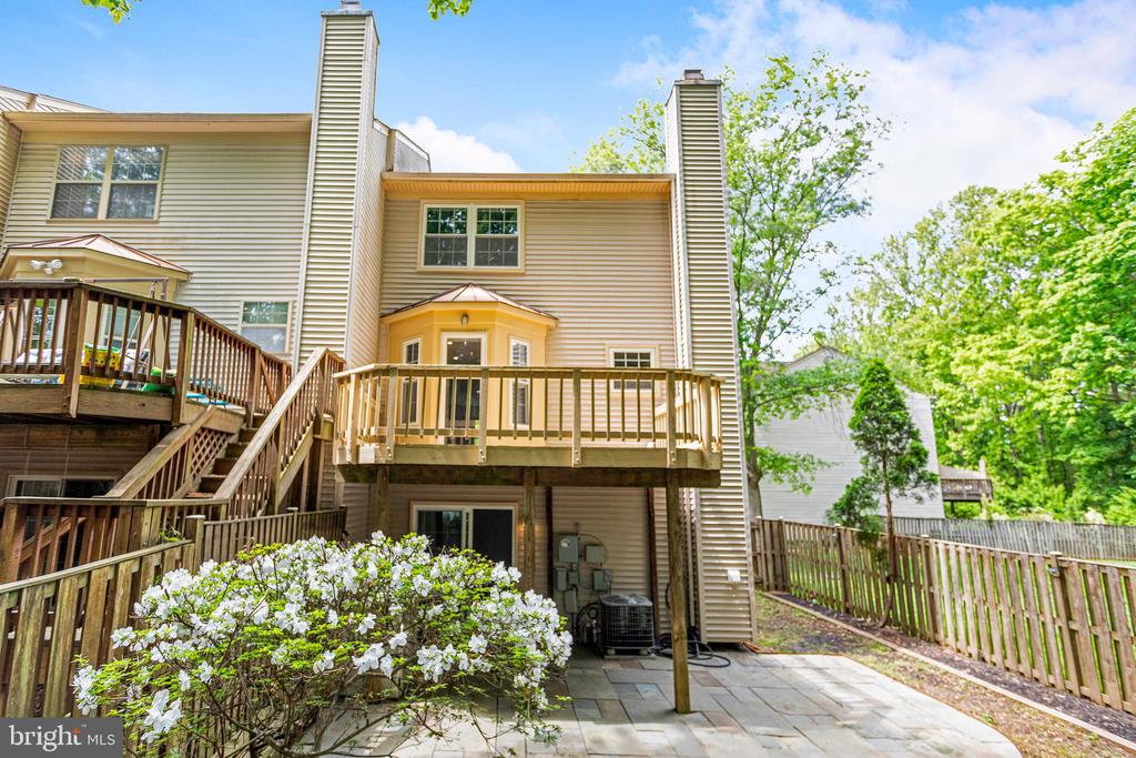 9348 MCCARTHY WOODS COURT