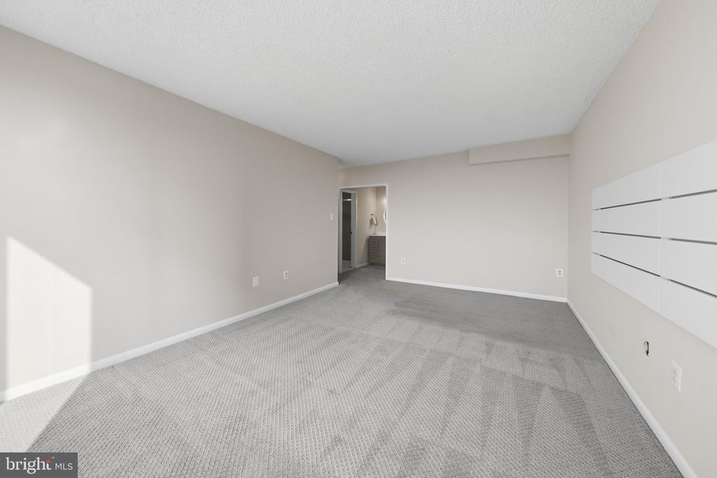 3701 S GEORGE MASON DRIVE Unit: 1606N