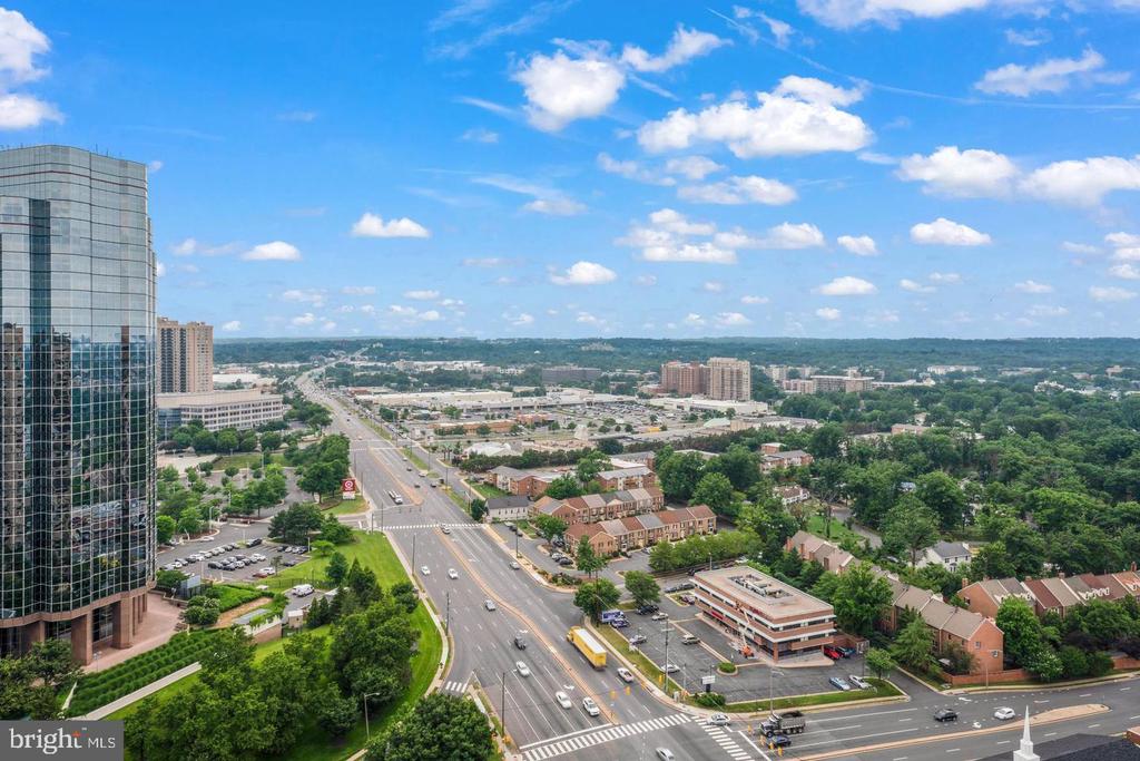 3701 S GEORGE MASON DRIVE Unit: 1606N