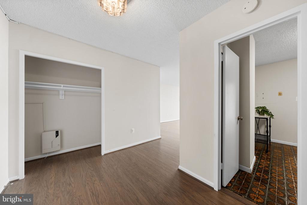 3701 S GEORGE MASON DRIVE Unit: 1606N