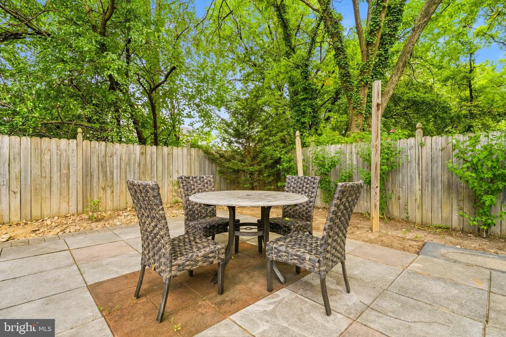 2706 POPKINS LANE