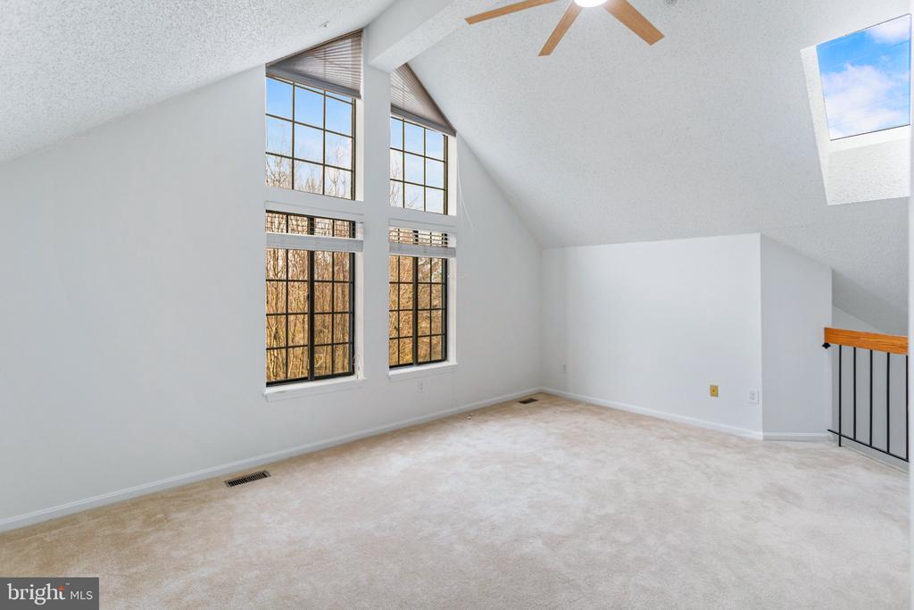 6008 MERSEY OAKS WAY Unit: 3FGOING EASRT ON