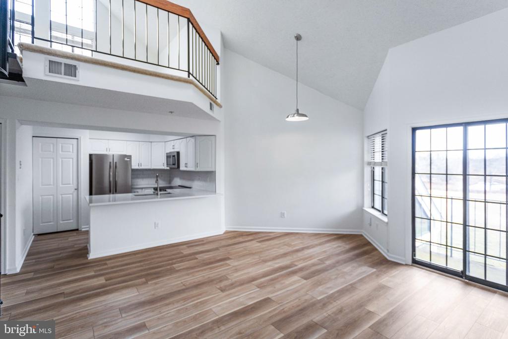 6008 MERSEY OAKS WAY Unit: 3FGOING EASRT ON