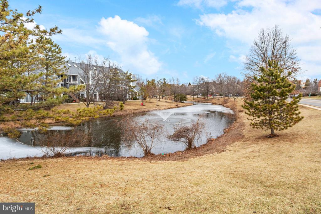 6008 MERSEY OAKS WAY Unit: 3FGOING EASRT ON
