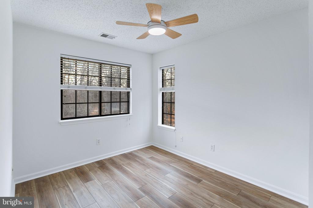6008 MERSEY OAKS WAY Unit: 3FGOING EASRT ON