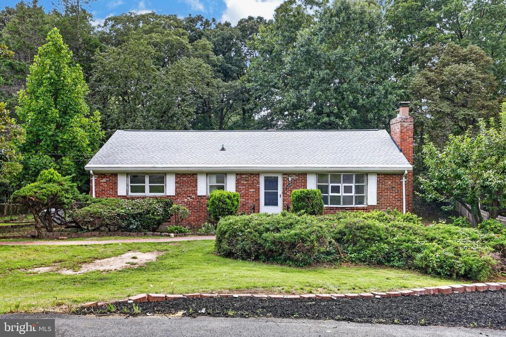 6104 SAINT JOHN DRIVE