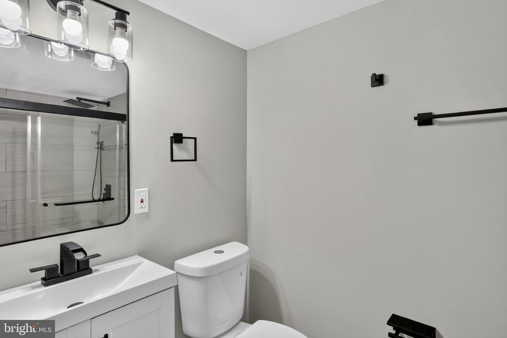 6104 SAINT JOHN DRIVE