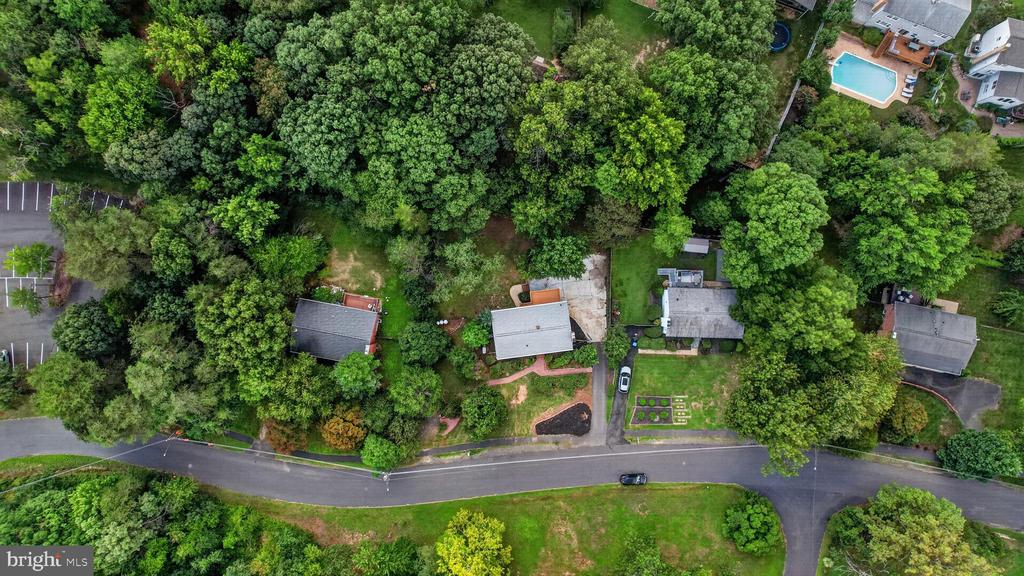 6104 SAINT JOHN DRIVE