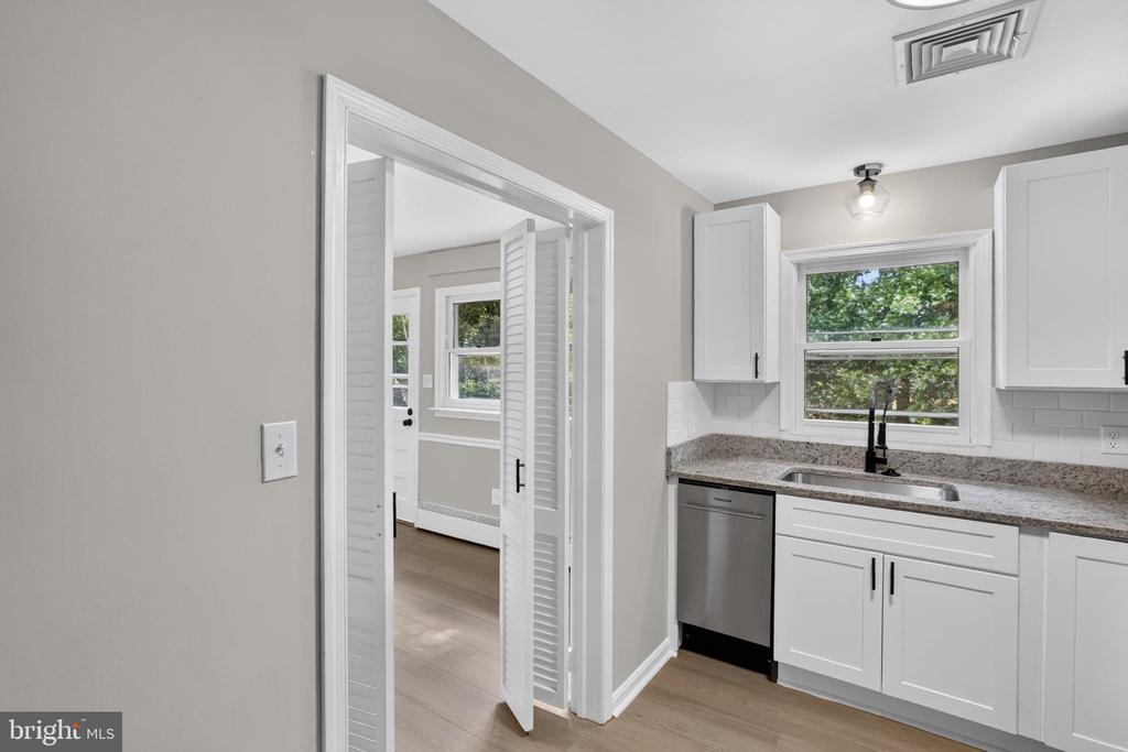 6104 SAINT JOHN DRIVE